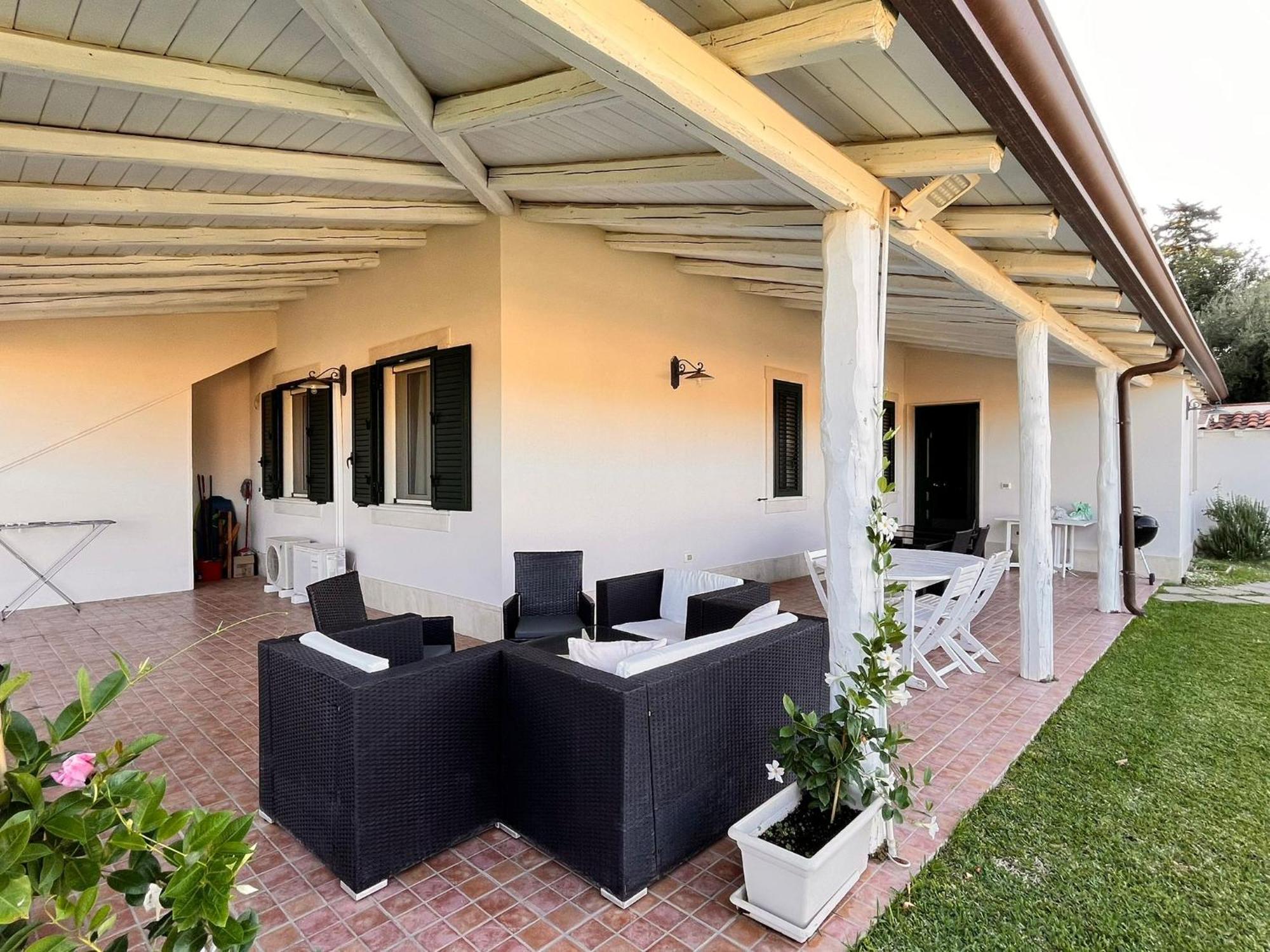 Summer House อาโวลา ภายนอก รูปภาพ
