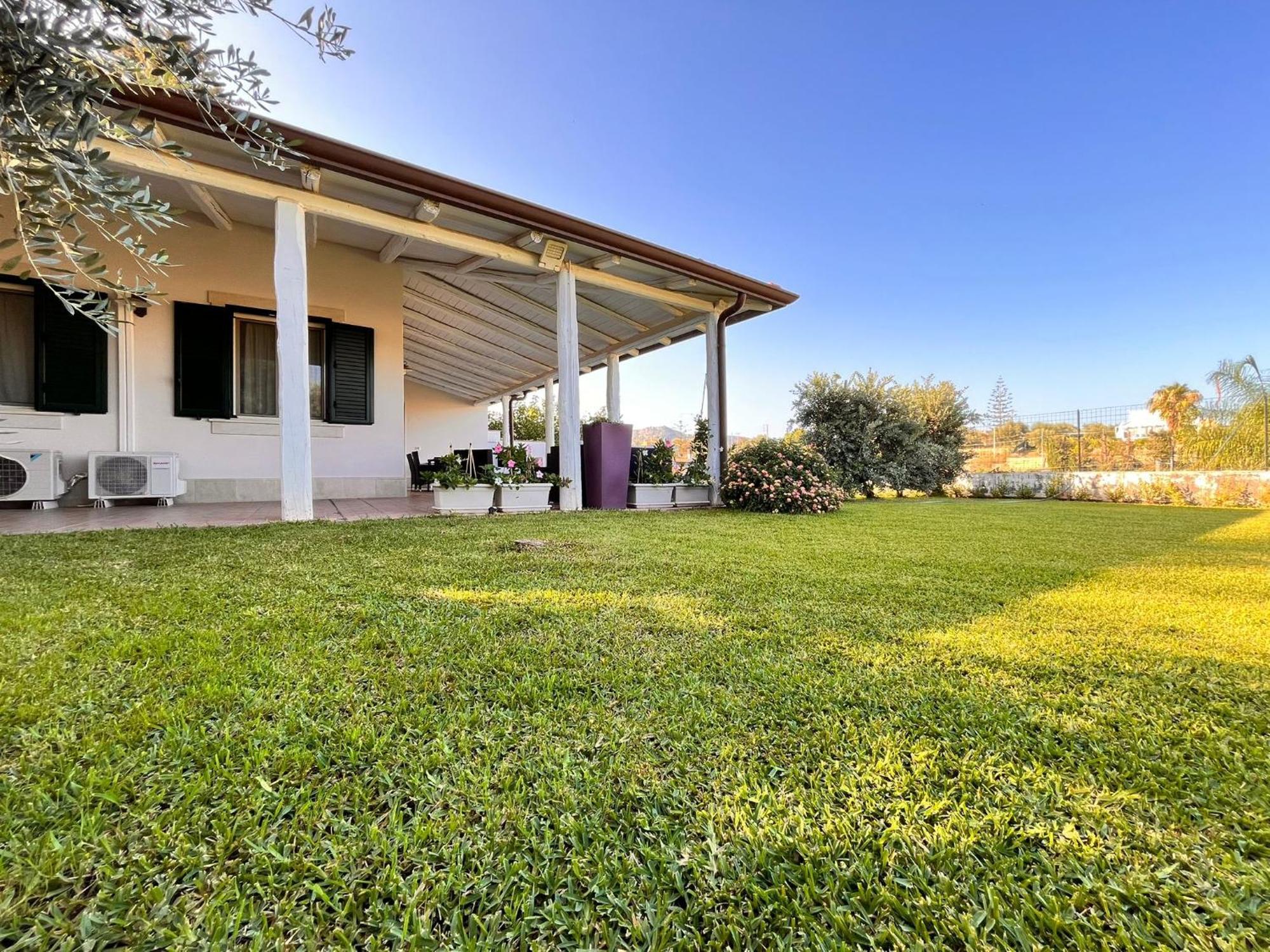 Summer House อาโวลา ภายนอก รูปภาพ